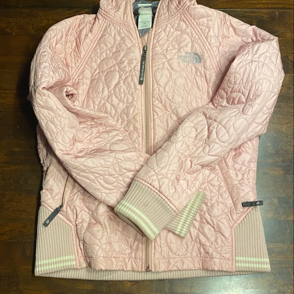 Pink Quilted Puffy North Face Bomber style jacket - Picture 6 of 10